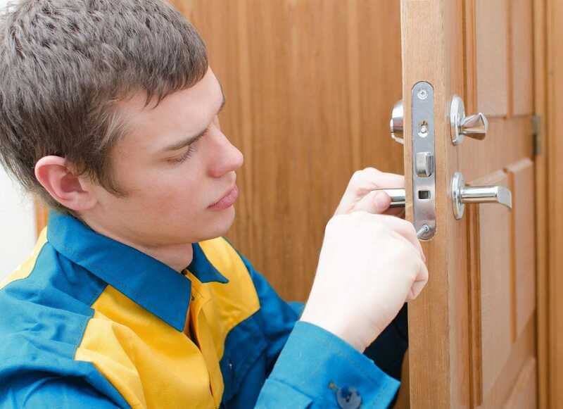 The Ultimate Guide to Storm Door Lock Replacement